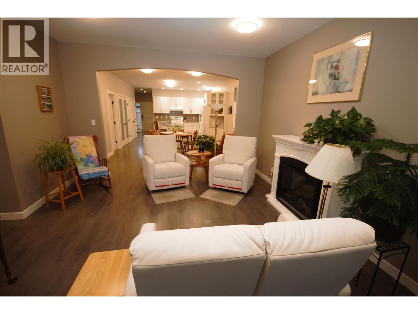 131 Willows Place, Oliver