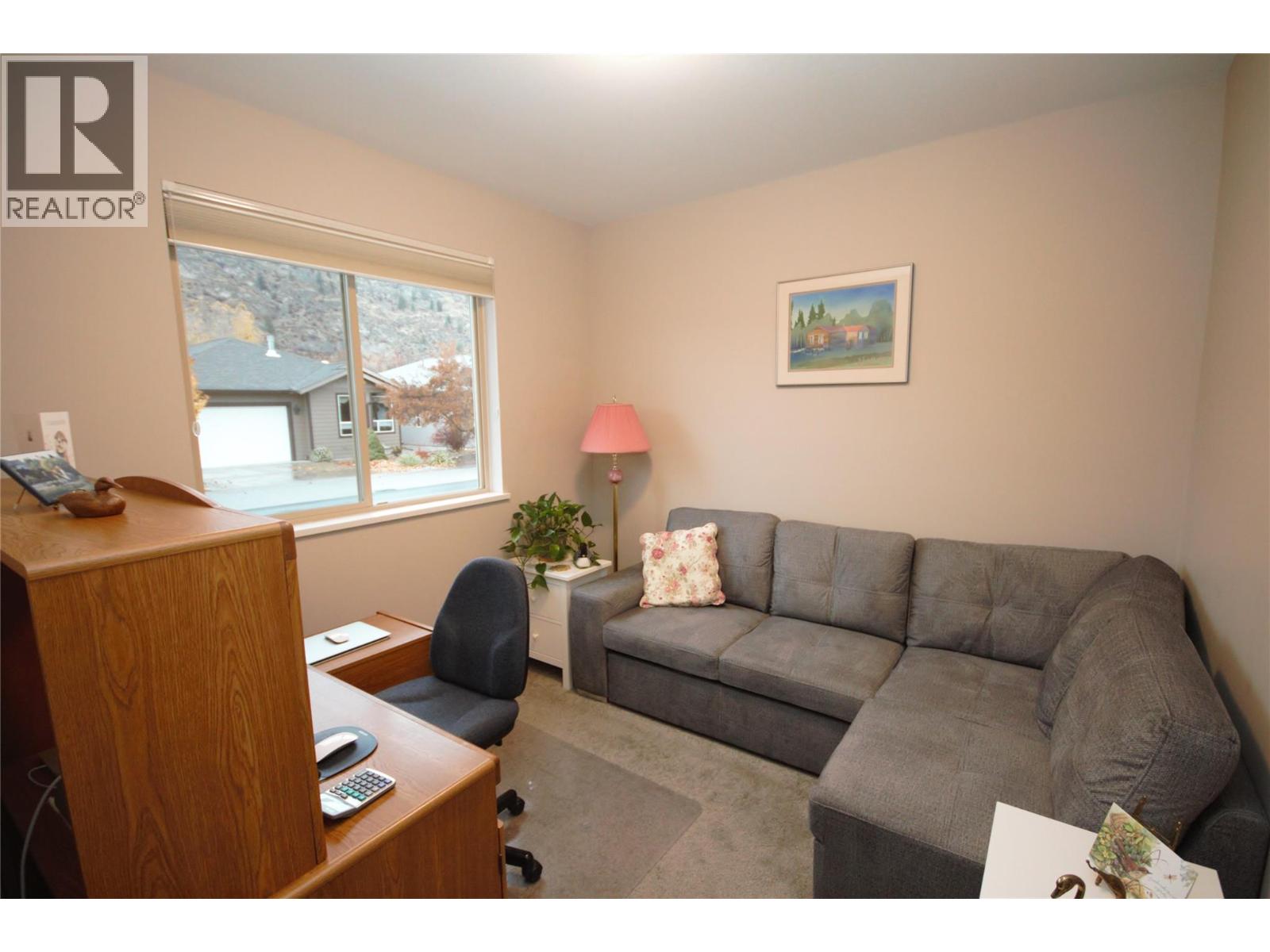 131 Willows Place, Oliver