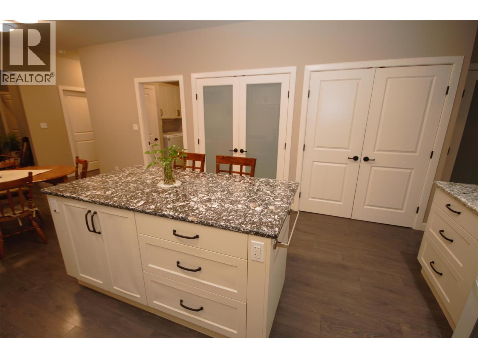 131 Willows Place, Oliver