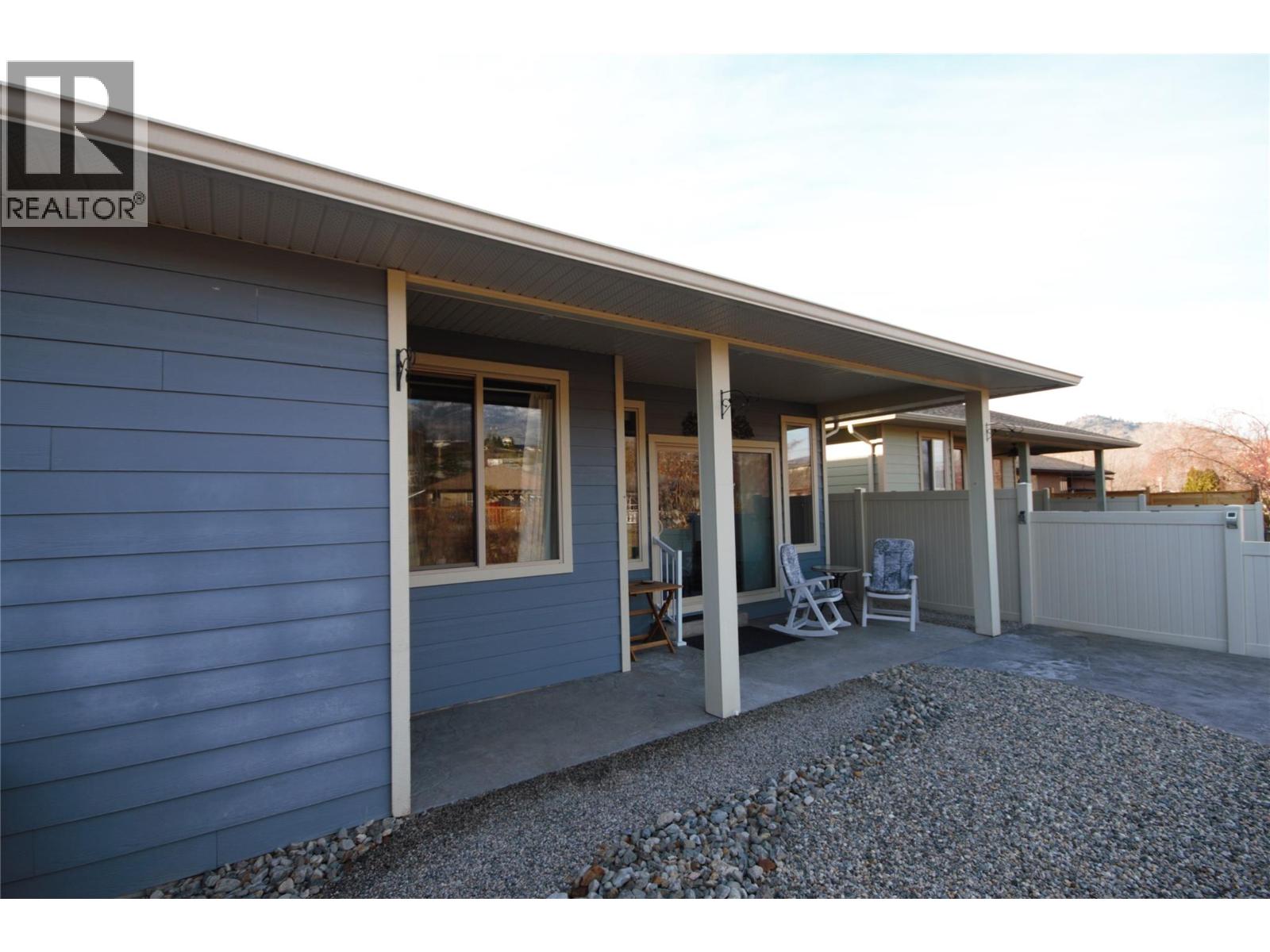 131 Willows Place, Oliver