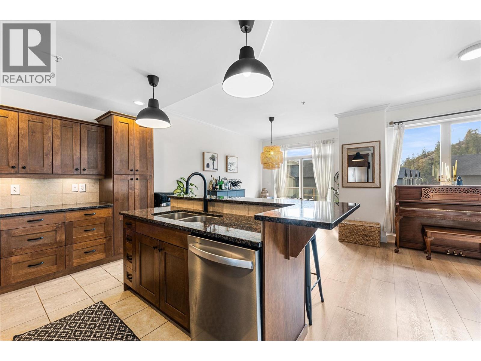 201 2470 Tuscany Drive, West Kelowna