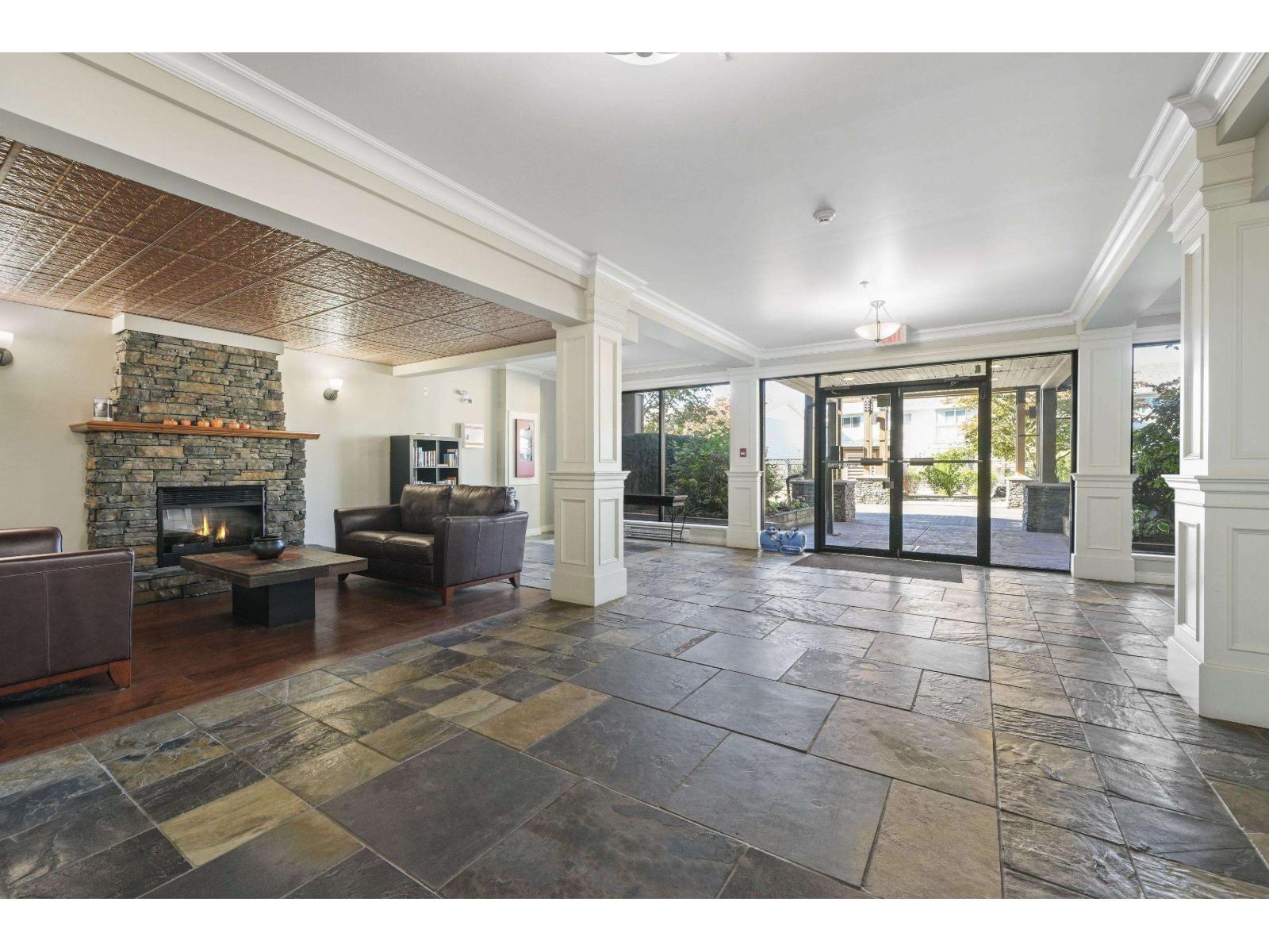 222 32729 GARIBALDI DRIVE, Abbotsford