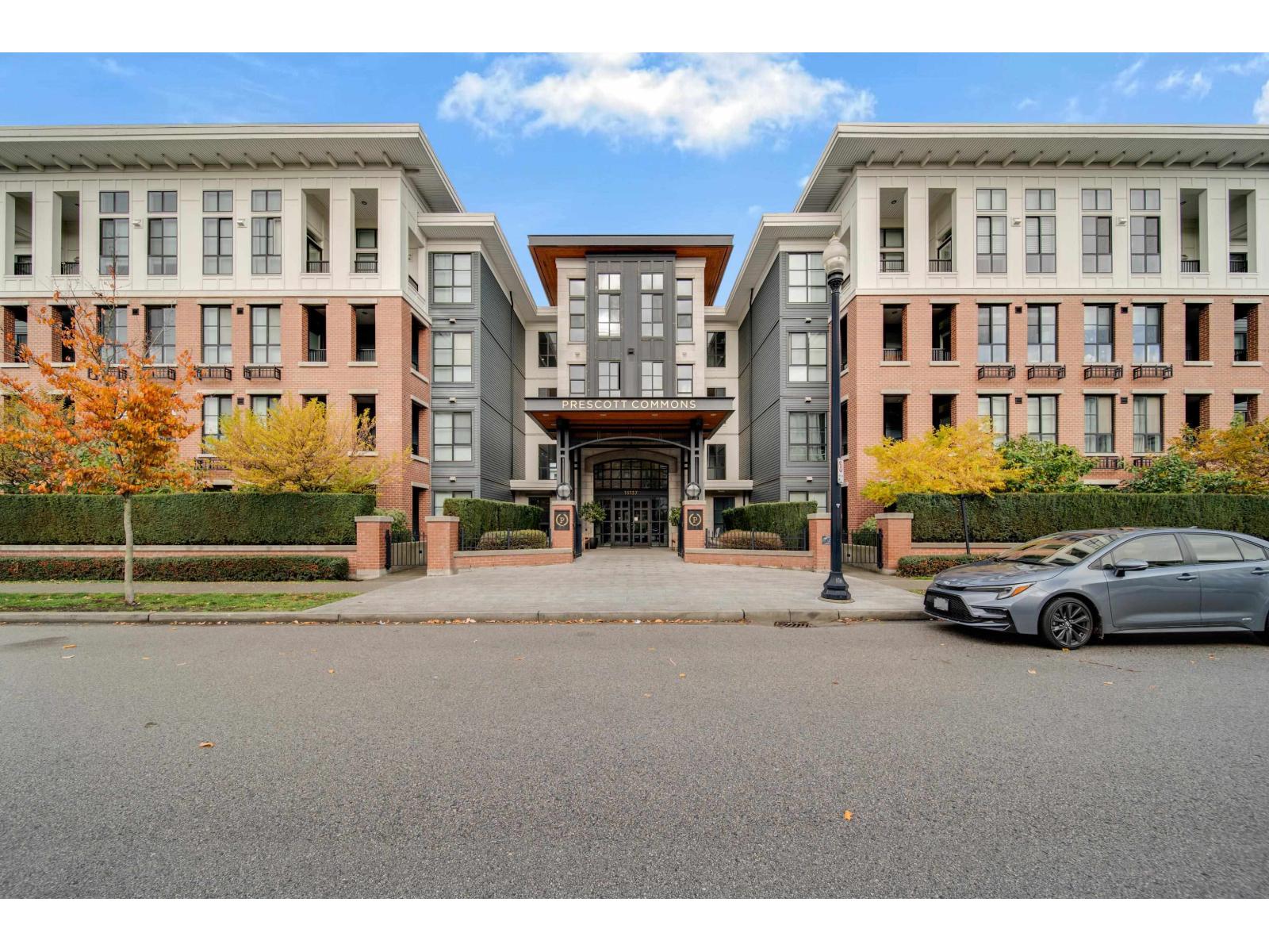 320 15137 33 Avenue - photo 2