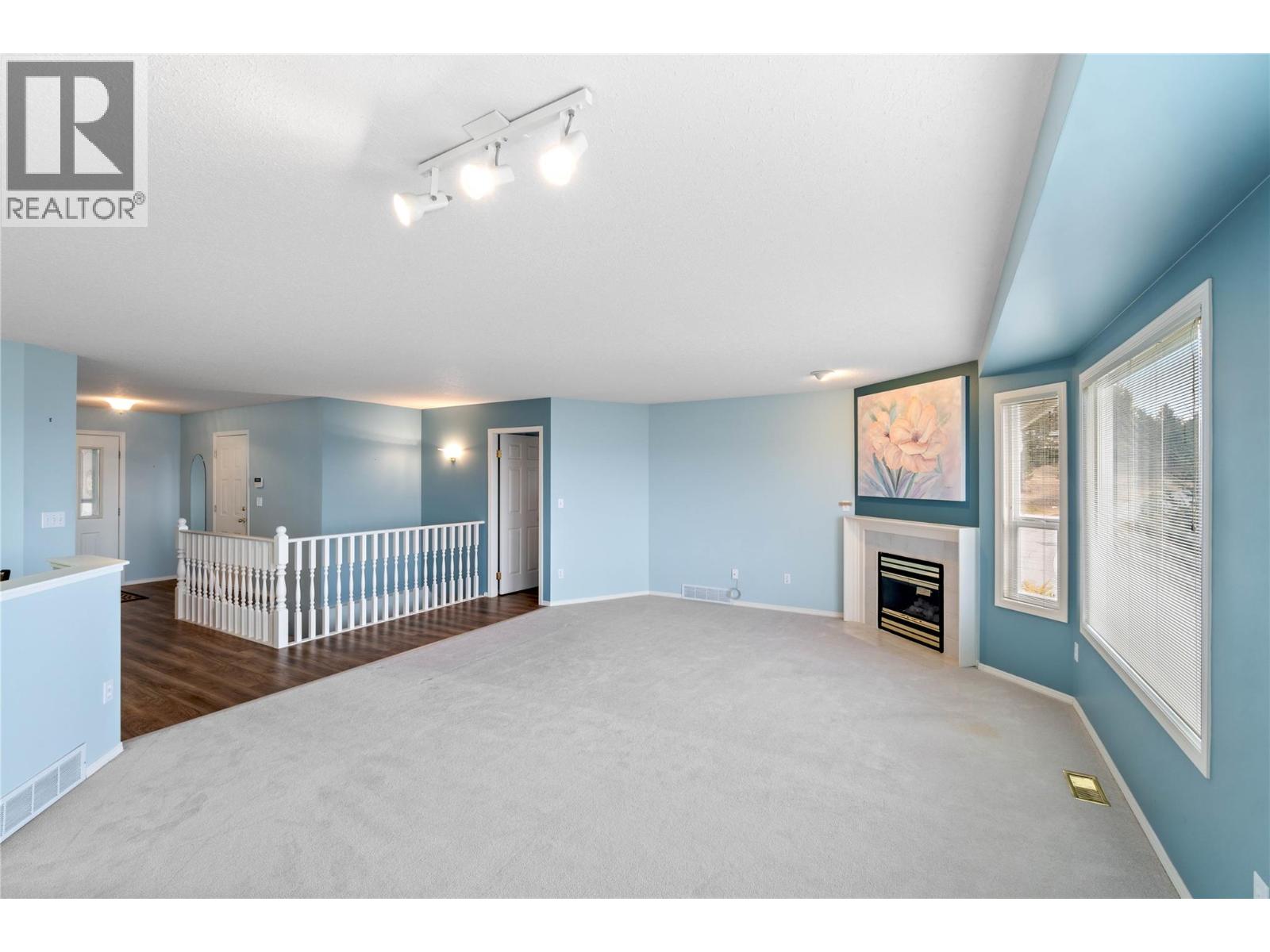 #27 2022 PACIFIC WAY - 29