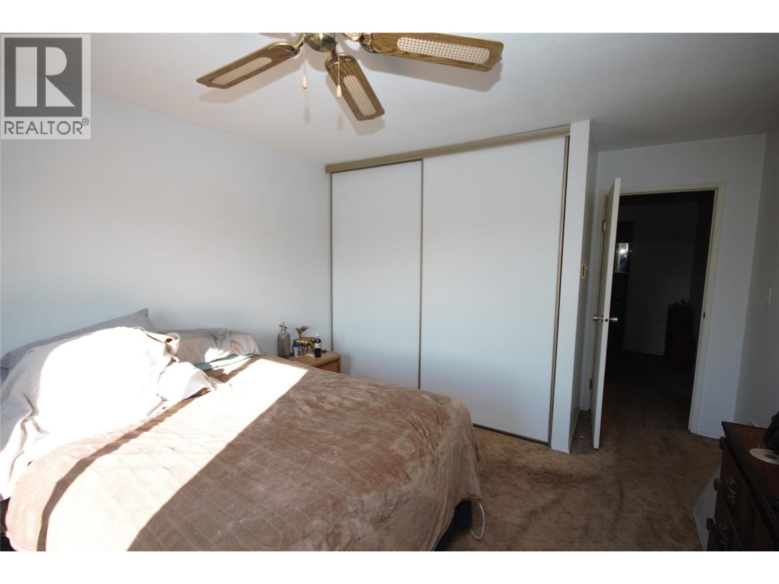 5877 Main Street Unit# 11, Oliver