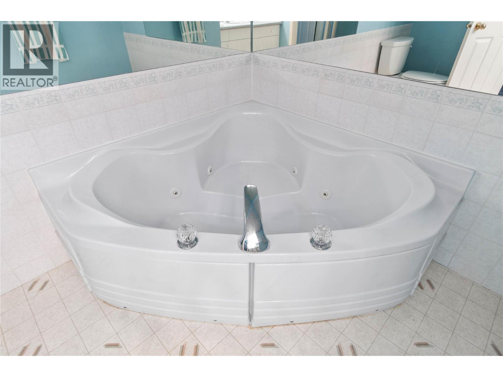 #27 2022 PACIFIC WAY - 27