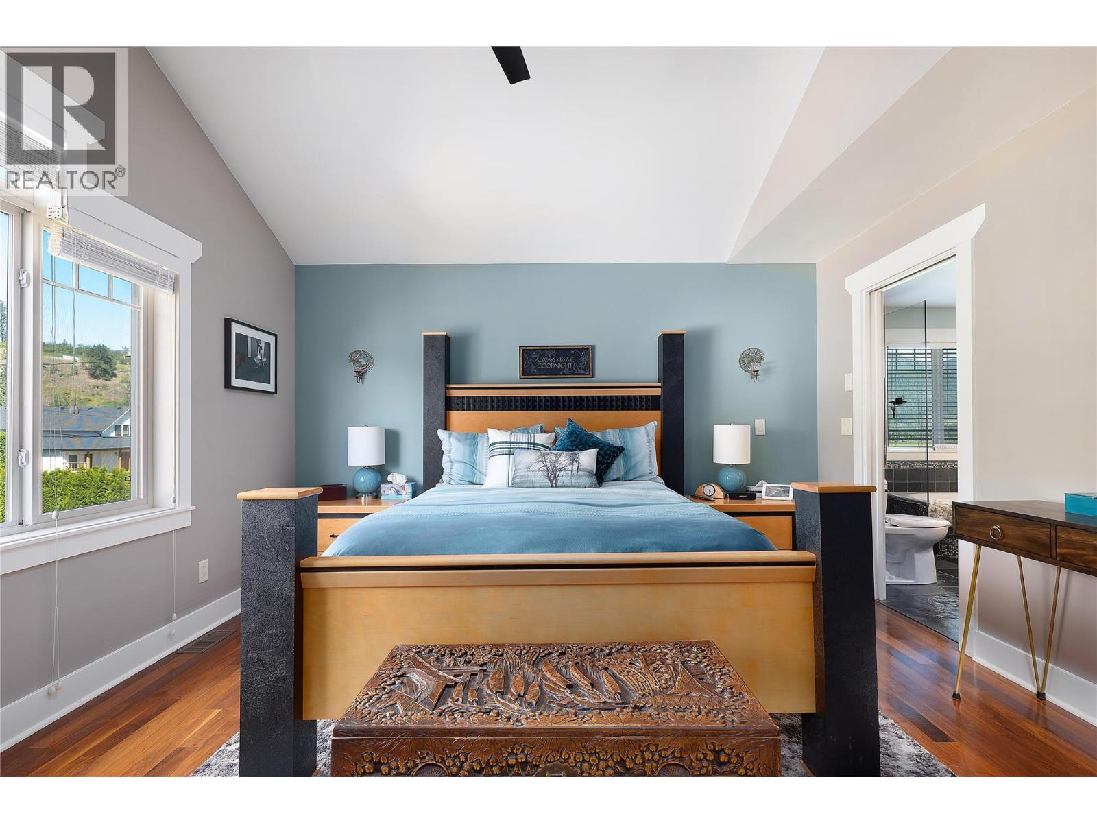 4537 Lansdowne Road, Armstrong