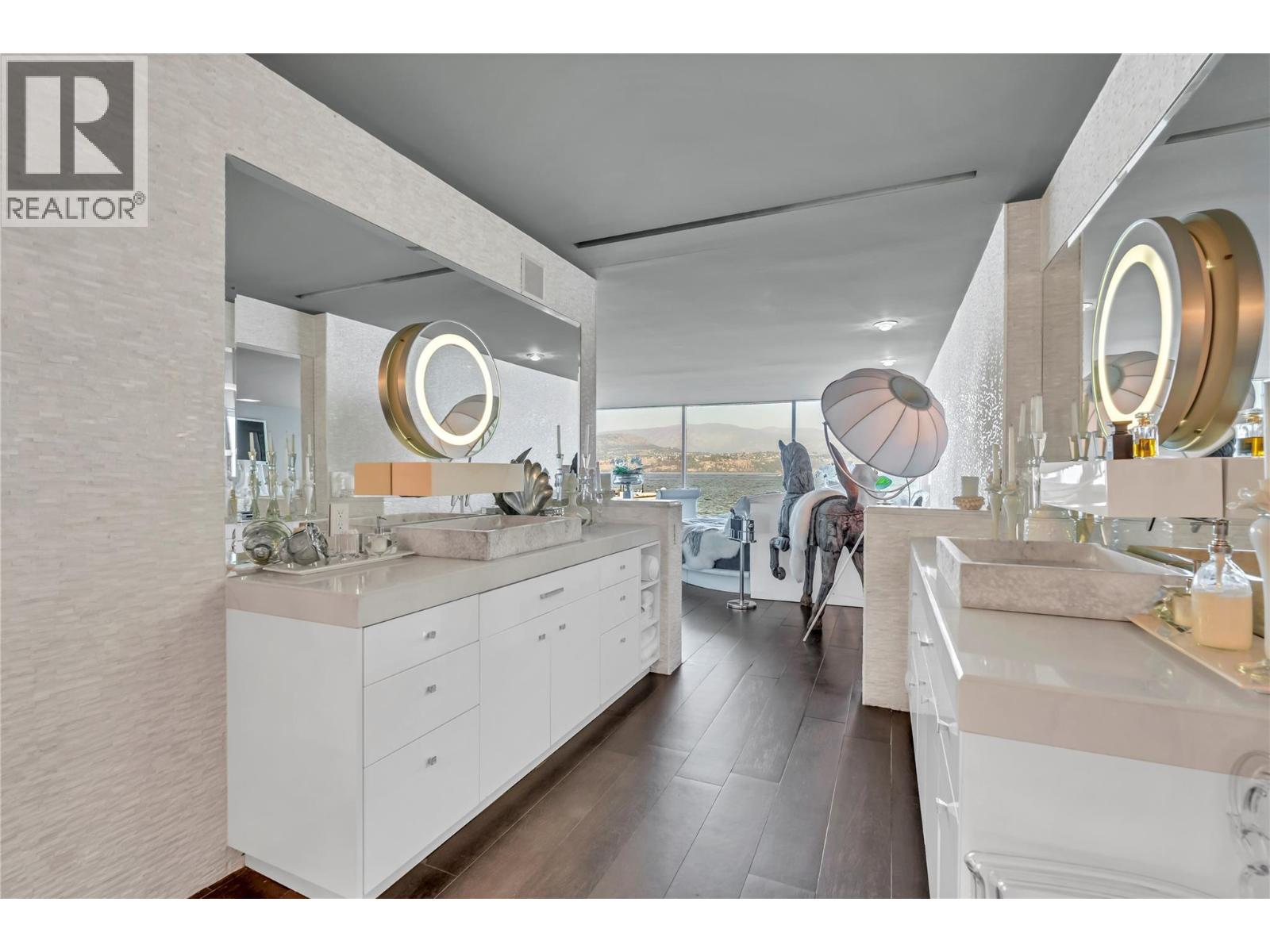 4358 Hobson Road, Kelowna