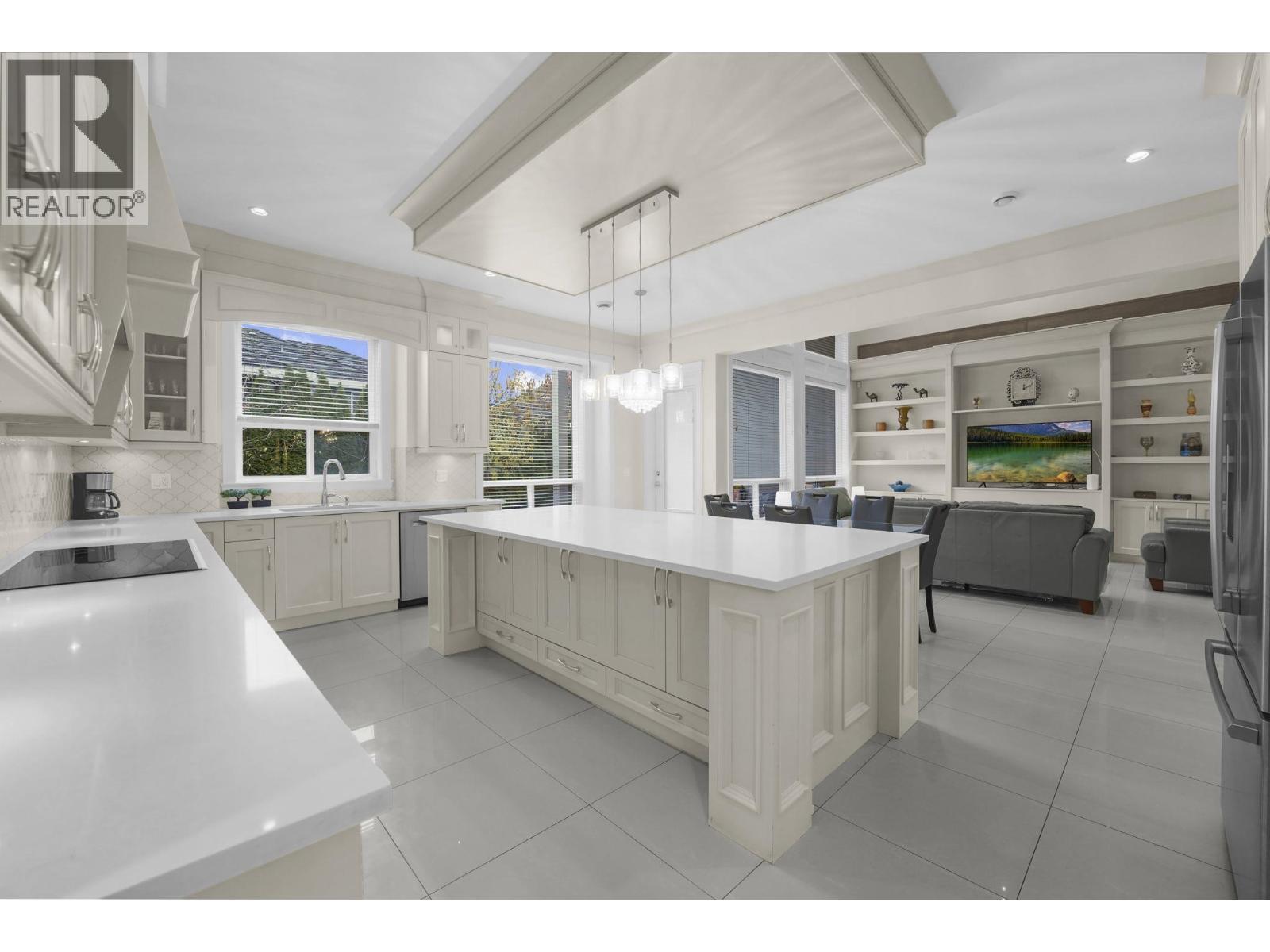 4351 WOODHEAD Road, Richmond