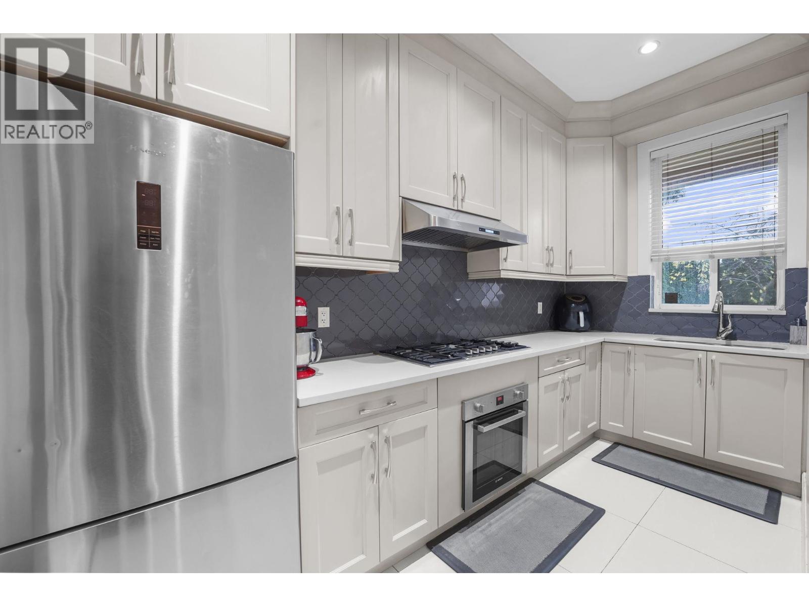 4351 WOODHEAD Road, Richmond