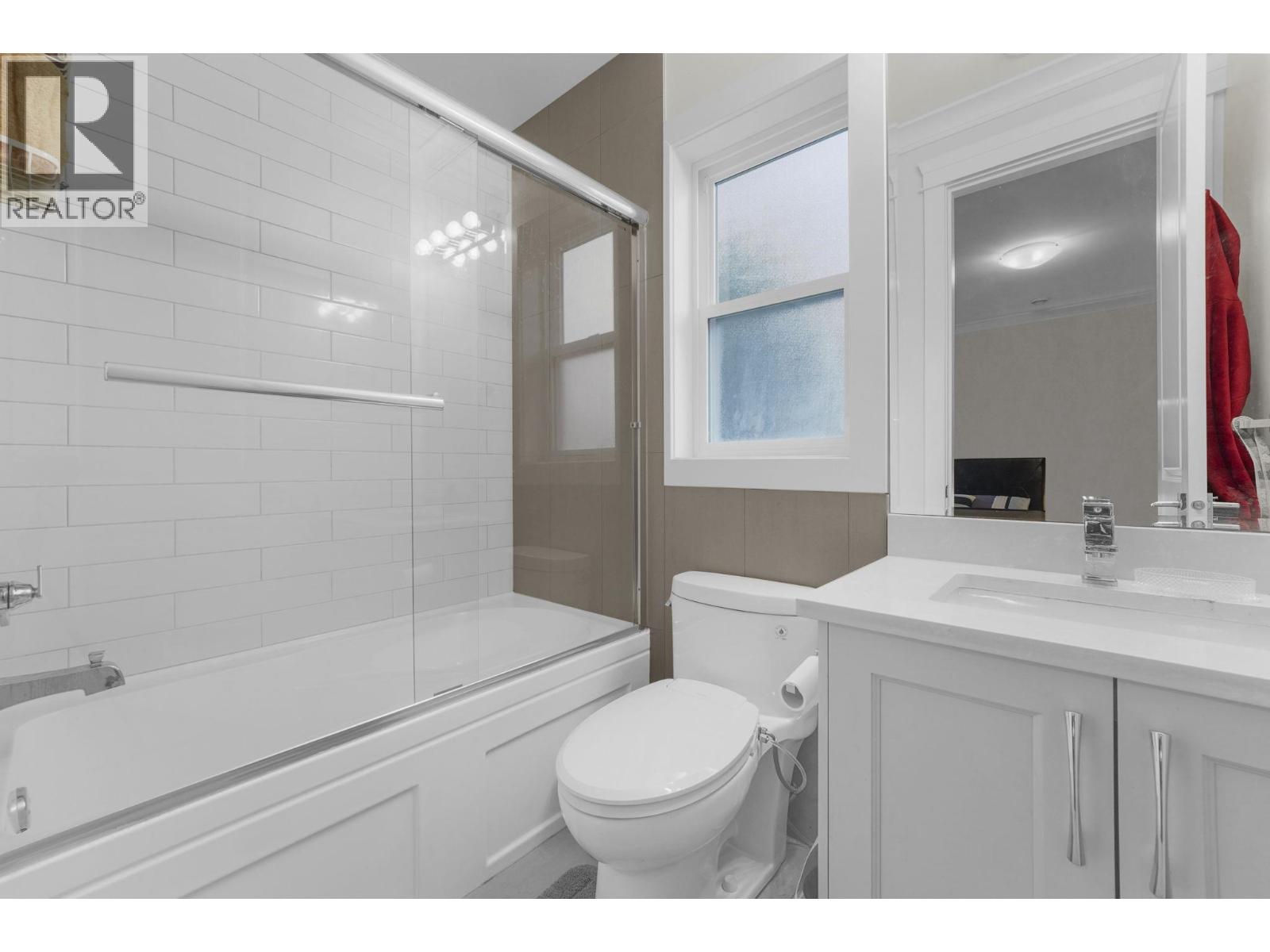 4351 WOODHEAD Road, Richmond