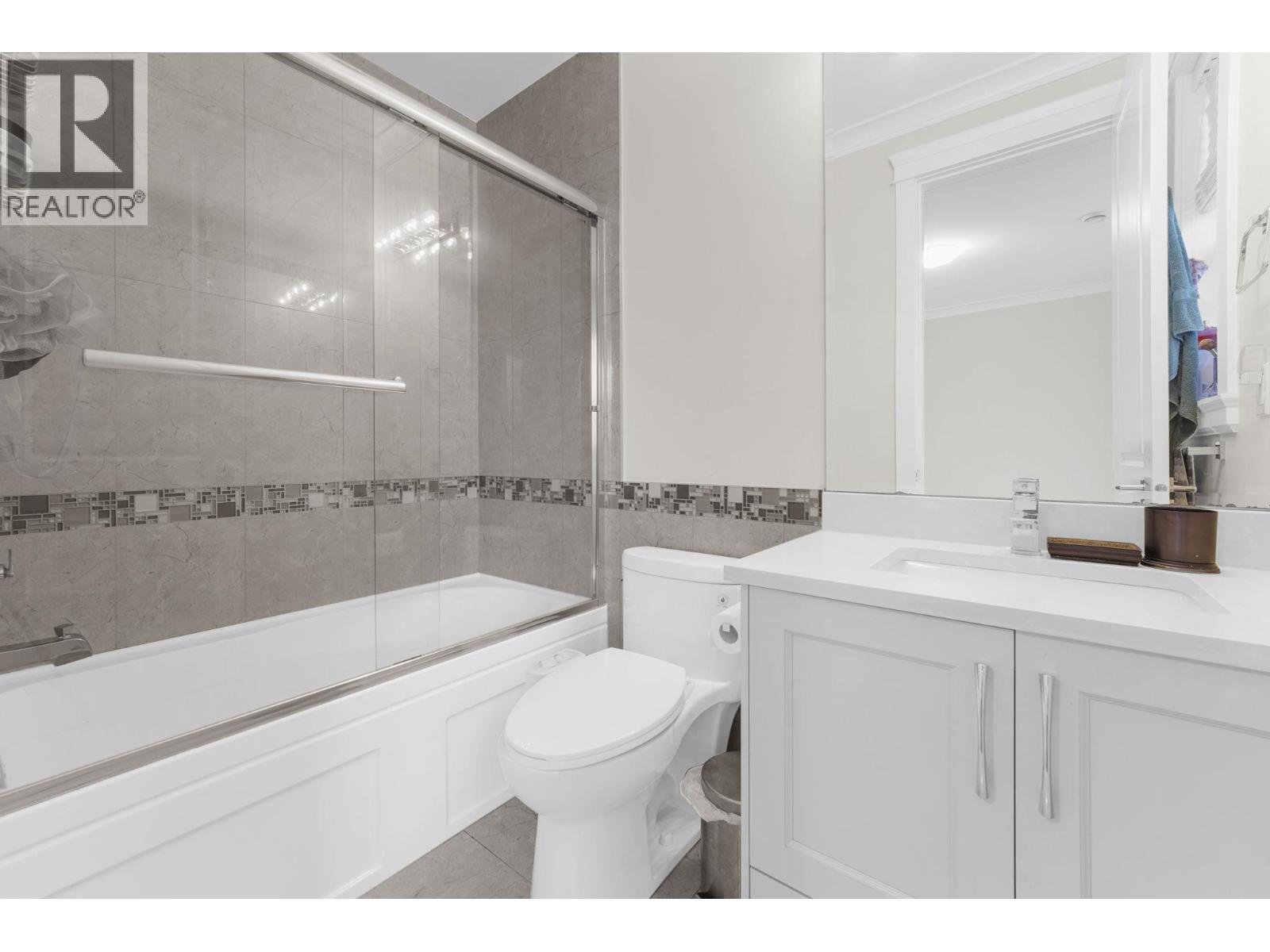 4351 WOODHEAD Road, Richmond