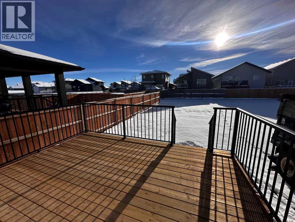 80 Oxford Boulevard, Penhold