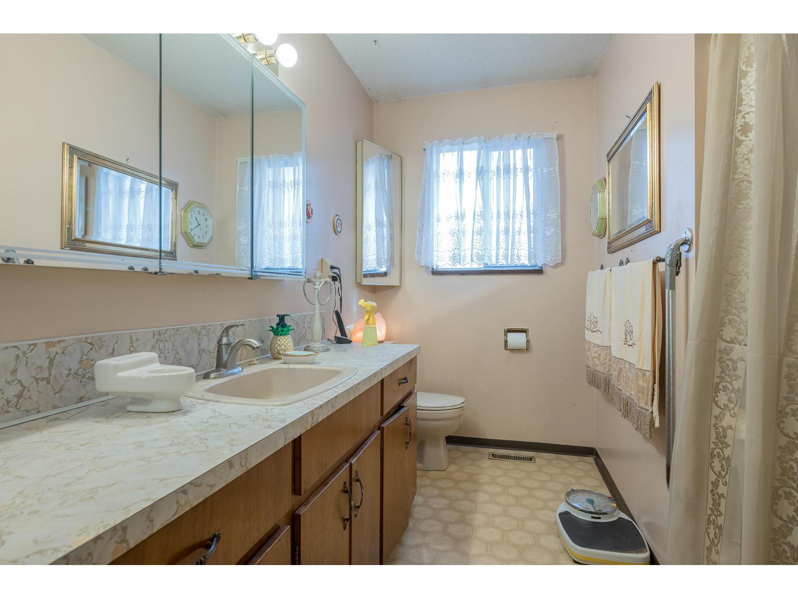 4820 200 STREET, Langley