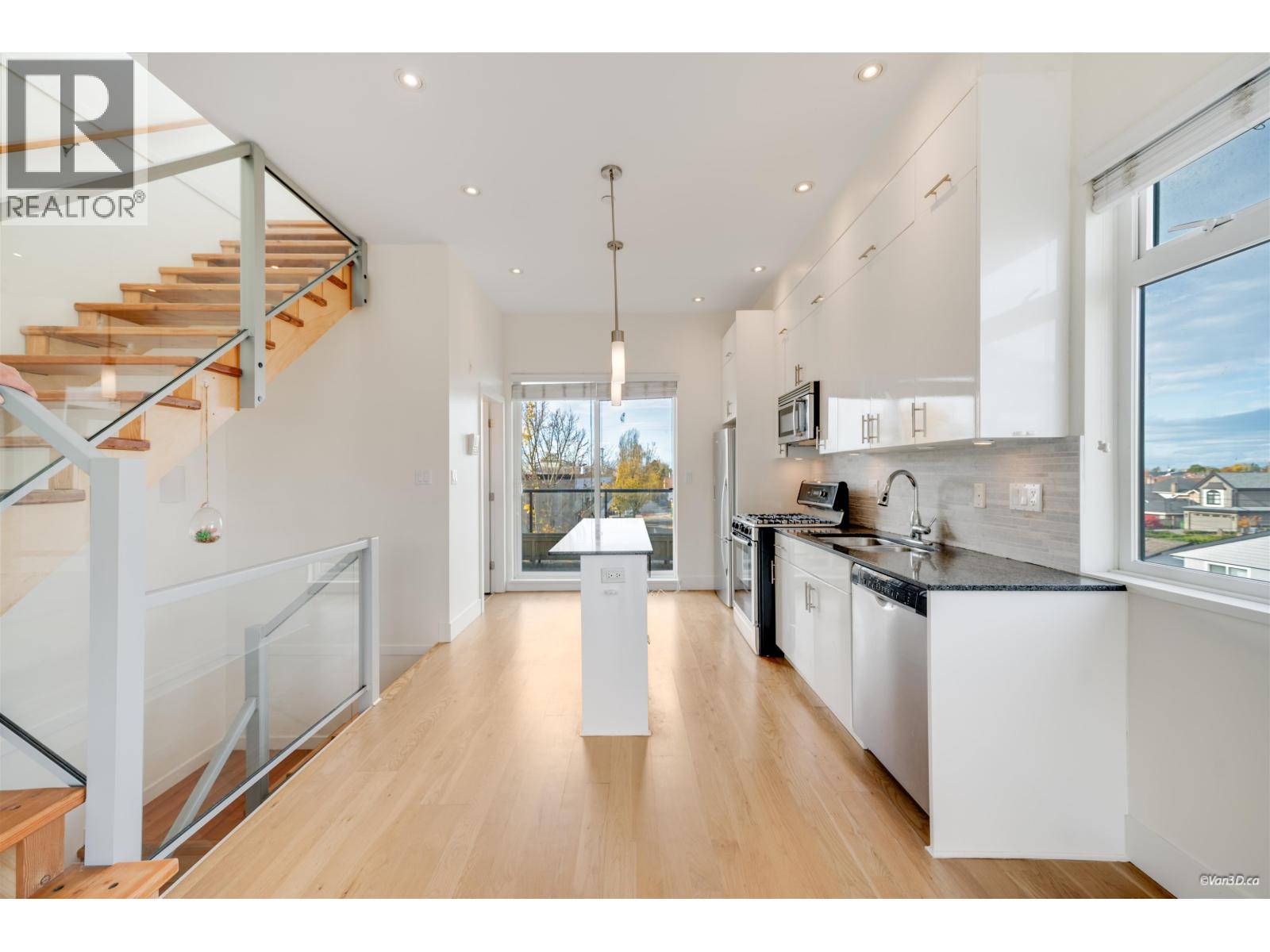 1 3993 CHATHAM STREET, Richmond