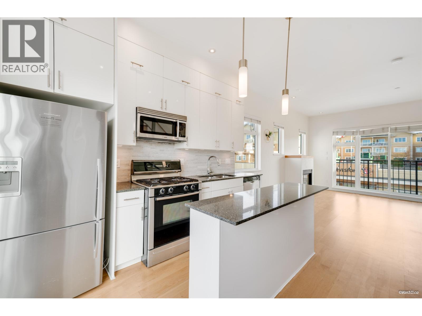 1 3993 CHATHAM STREET, Richmond