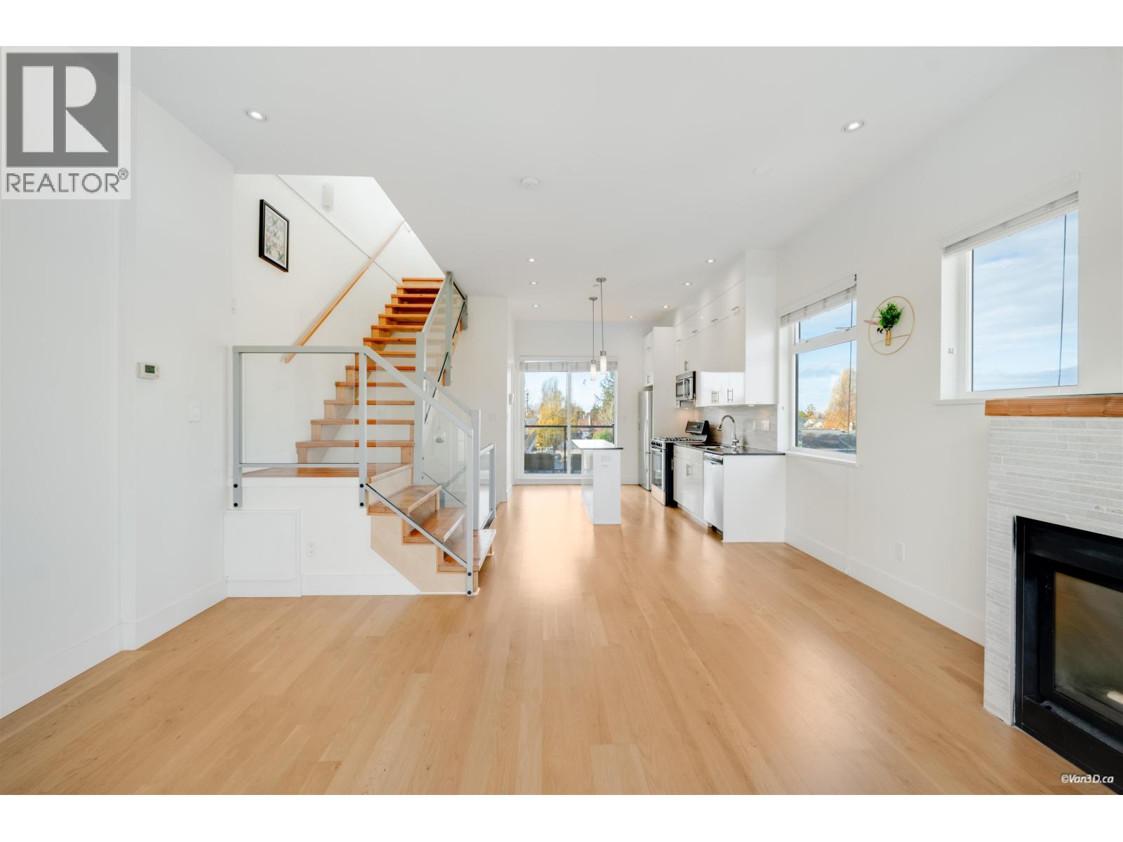 1 3993 CHATHAM STREET, Richmond