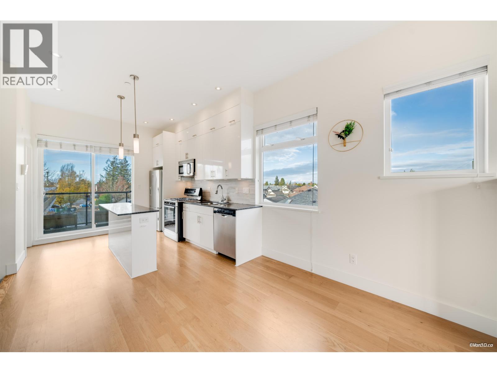 1 3993 CHATHAM STREET, Richmond