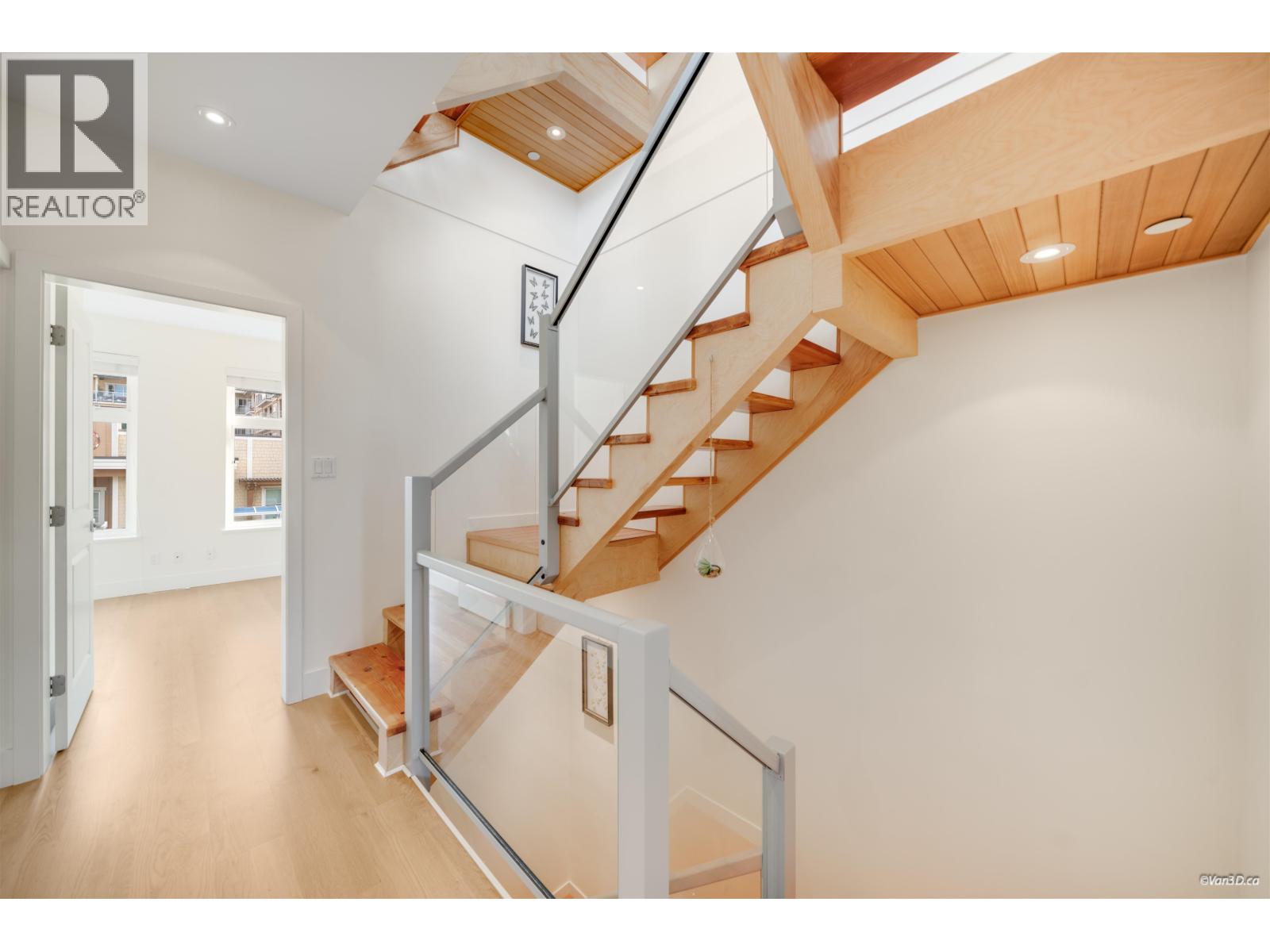 1 3993 CHATHAM STREET, Richmond