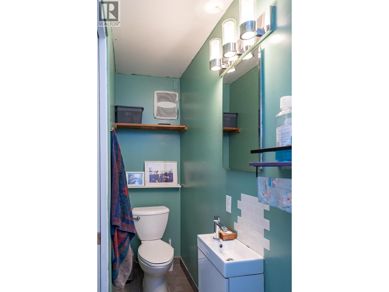 1200 Front Street, Nelson