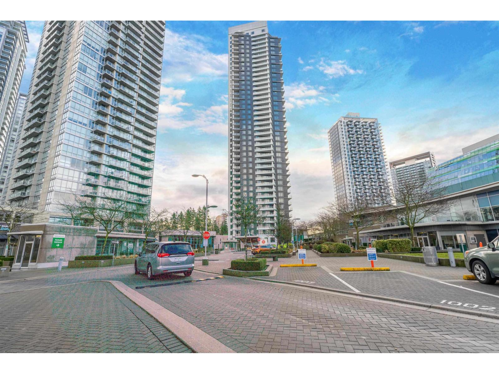 1904 9887 WHALLEY BOULEVARD