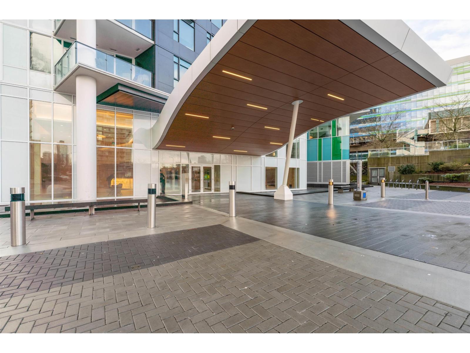 1904 9887 WHALLEY Boulevard - photo 2