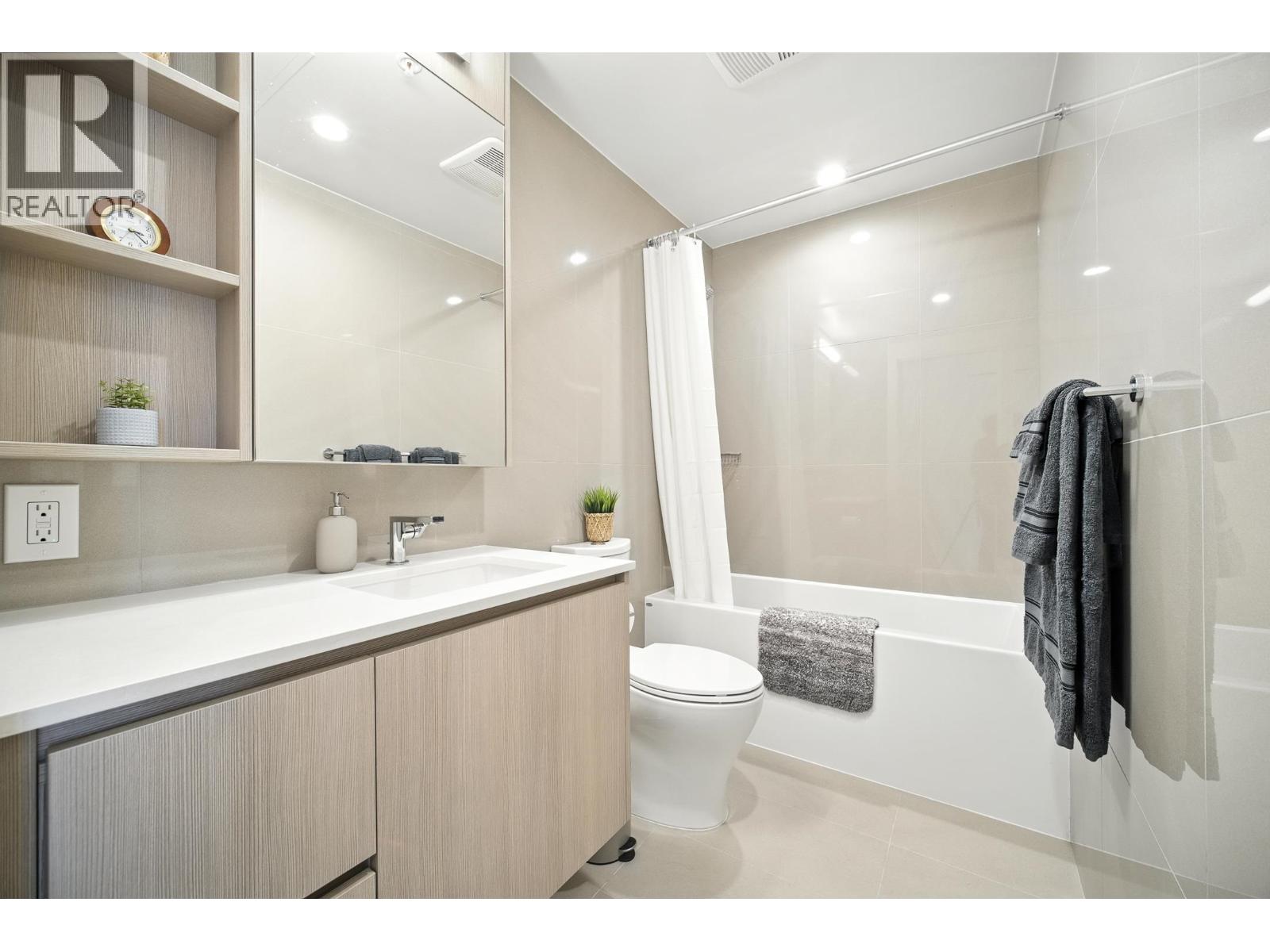 1207 618 CARNARVON STREET, New Westminster