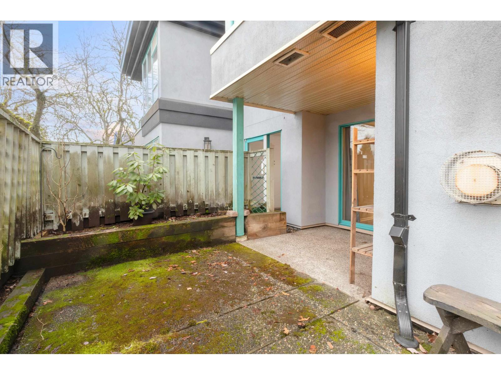 112 1966 COQUITLAM AVENUE, Port Coquitlam