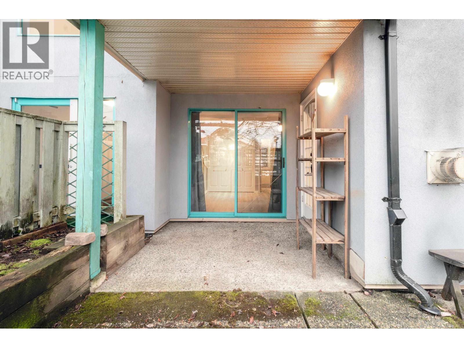 112 1966 COQUITLAM AVENUE, Port Coquitlam