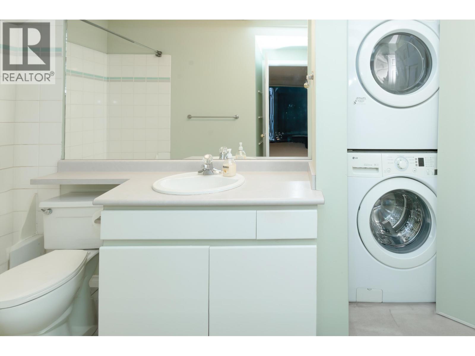 112 1966 COQUITLAM AVENUE, Port Coquitlam