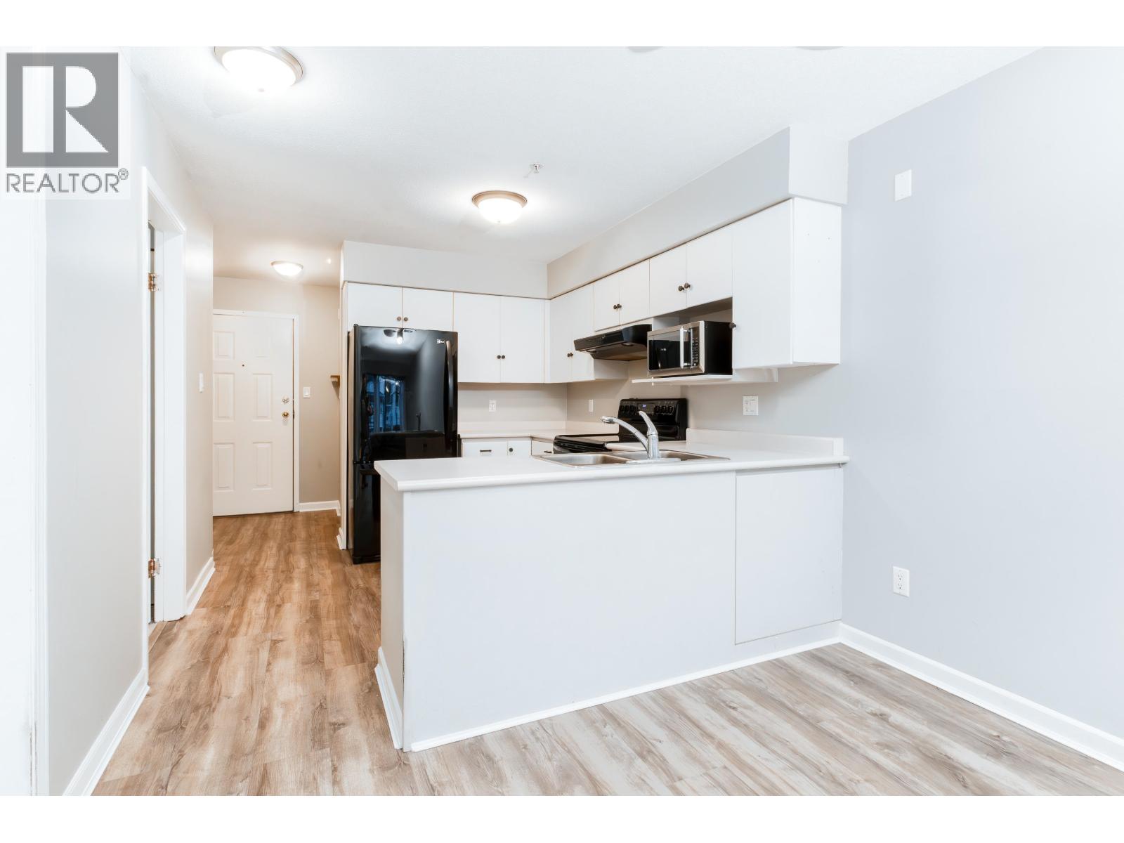 112 1966 COQUITLAM AVENUE, Port Coquitlam