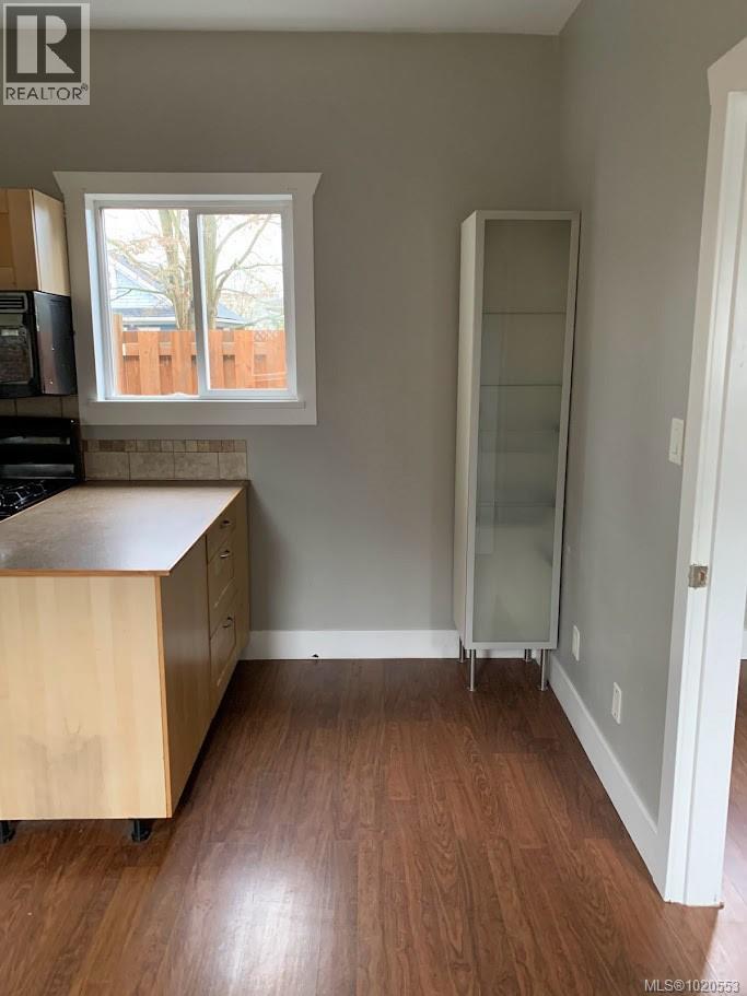  2329 Dowler Place, Victoria