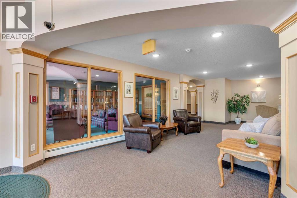 Single Family House for Sale in   Sierra Morena Boulevard SW Signal Hill Calgary 