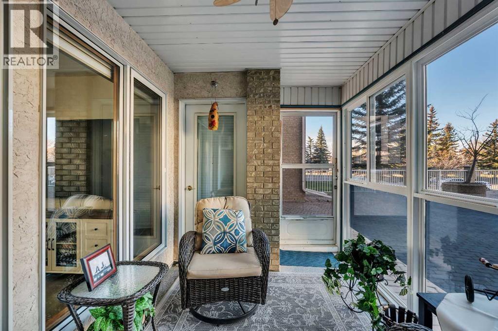 Single Family House for Sale in   Sierra Morena Boulevard SW Signal Hill Calgary 