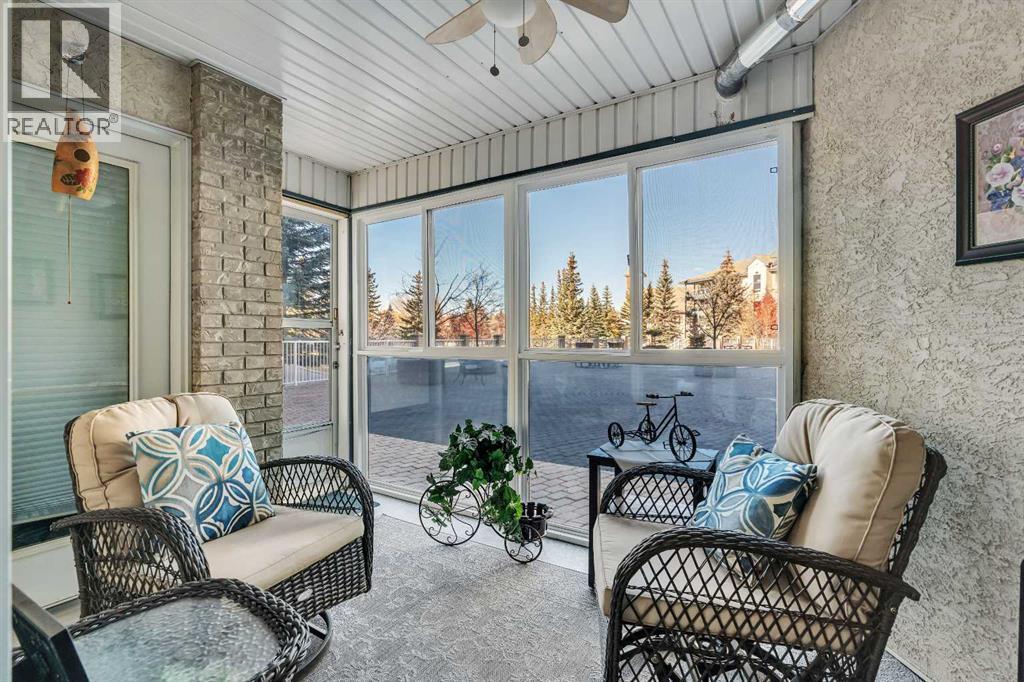 Single Family House for Sale in   Sierra Morena Boulevard SW Signal Hill Calgary 