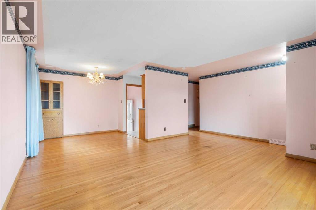 Single Family House Bungalow for Sale in  Fairview Drive SE Fairview Calgary 