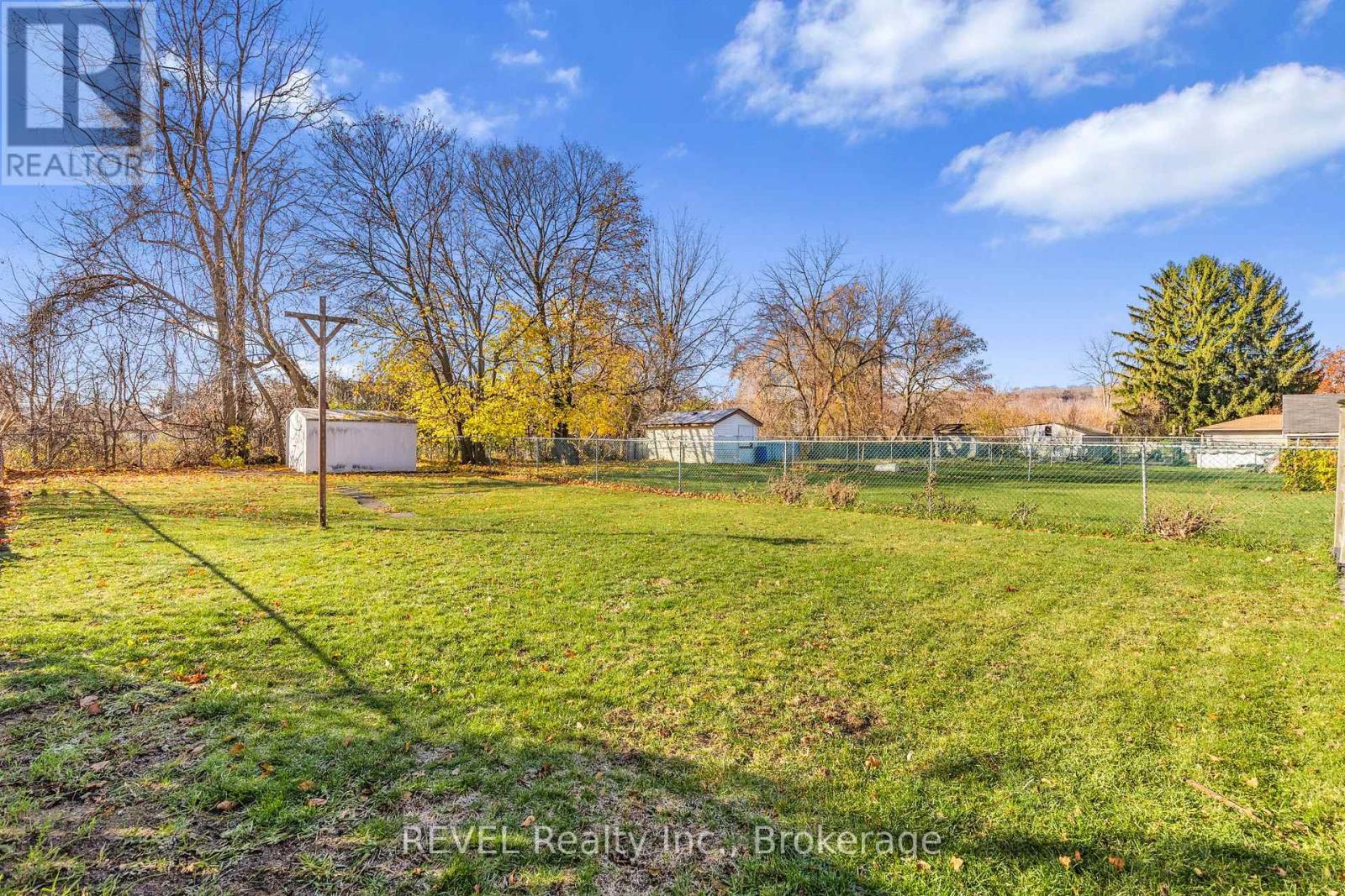 Single Family House Raised bungalow for Sale in  HIXON ROAD Hamilton (Rosedale) 
