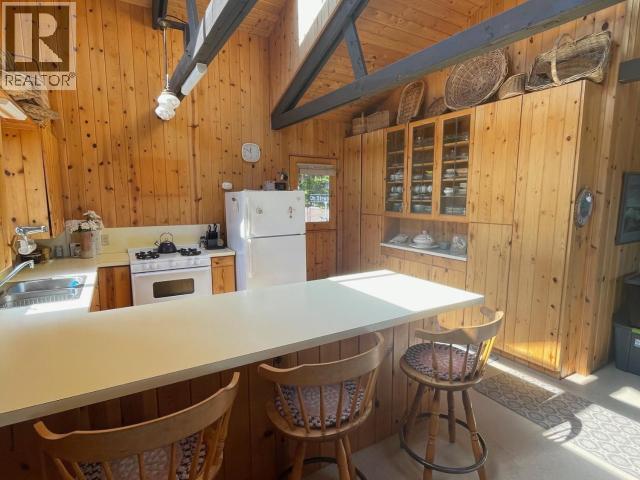 940 HANSON LANE, Savary Island