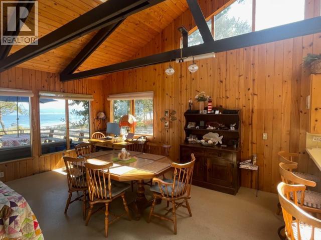 940 HANSON LANE, Savary Island