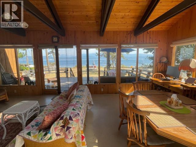 940 HANSON LANE, Savary Island