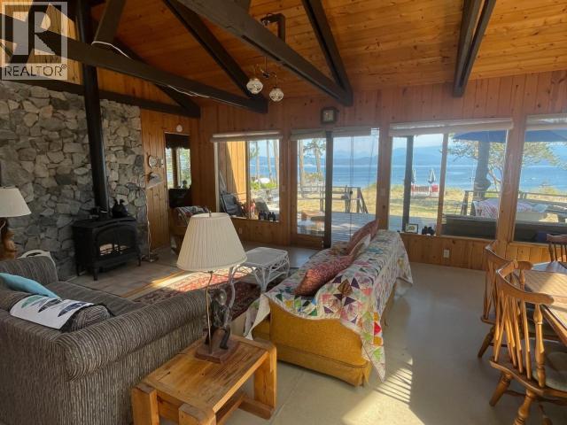 940 HANSON LANE, Savary Island