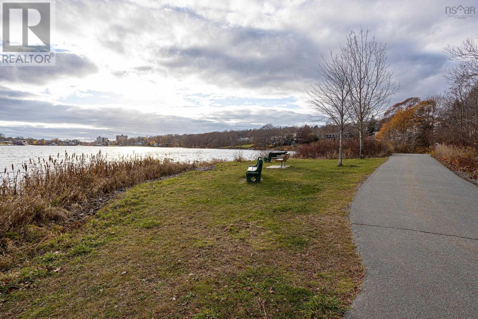 Property 8 of 37 of 107 26 Brookdale Crescent