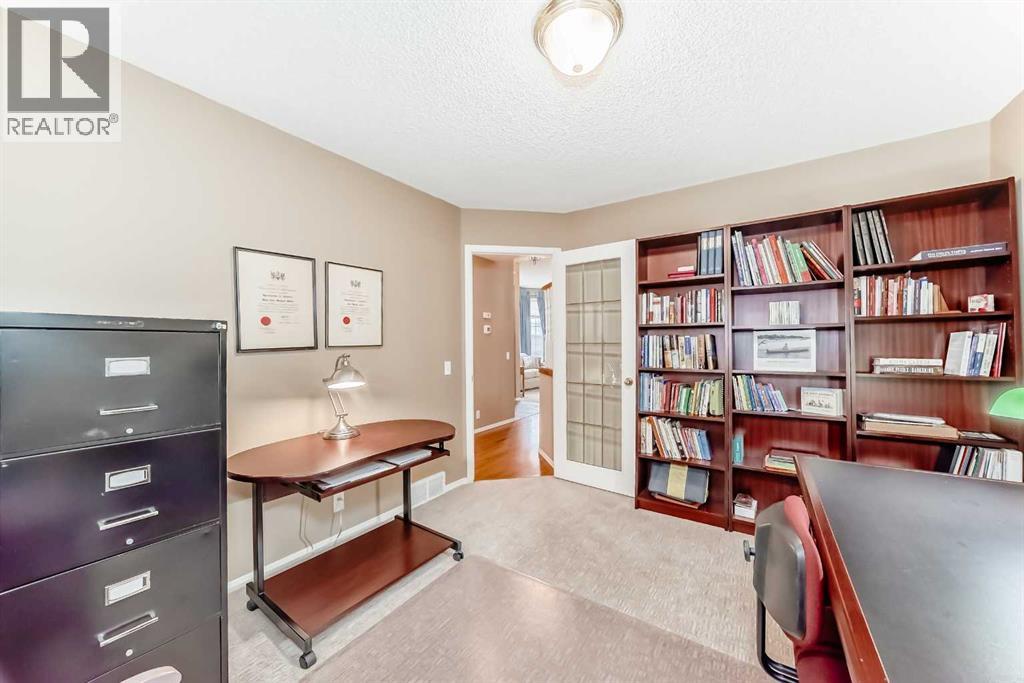 Single Family House for Sale in  Mt Yamnuska Court SE McKenzie Lake Calgary 