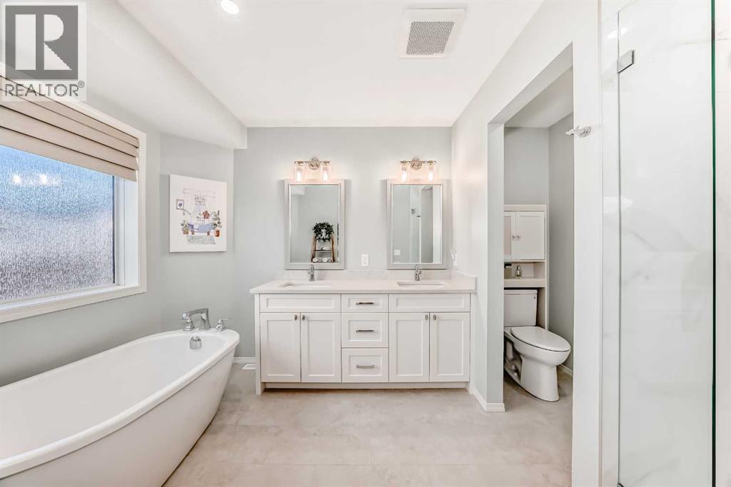 Single Family House for Sale in  Mt Yamnuska Court SE McKenzie Lake Calgary 