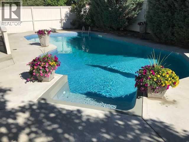 Single Family House for Sale in  Mt Yamnuska Court SE McKenzie Lake Calgary 