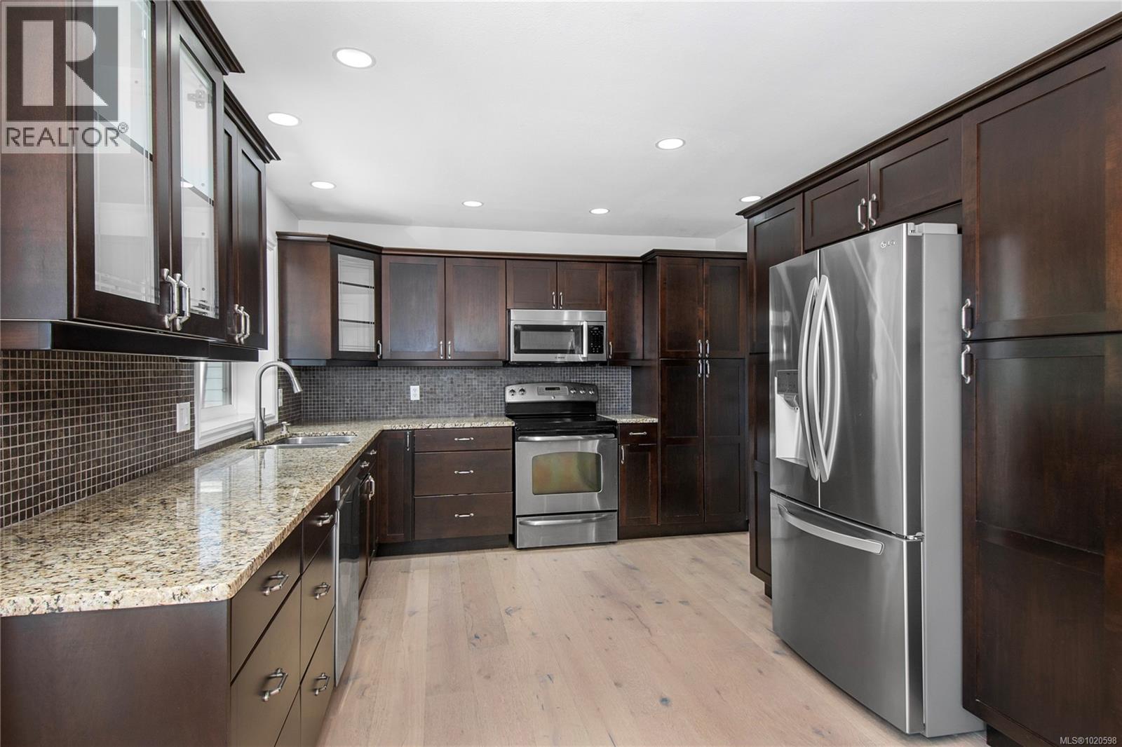 767 Eland Dr, Campbell River