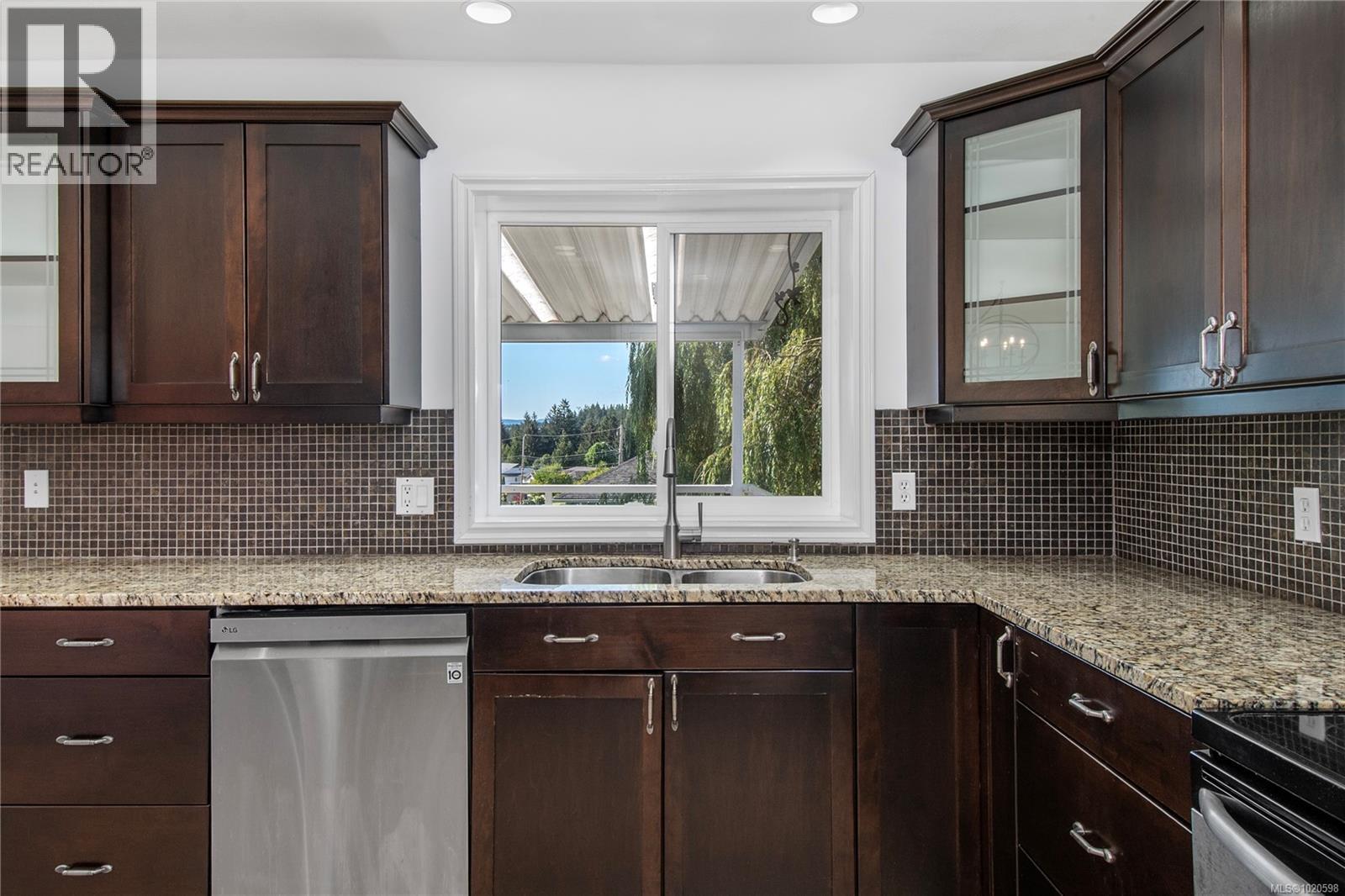 767 Eland Dr, Campbell River