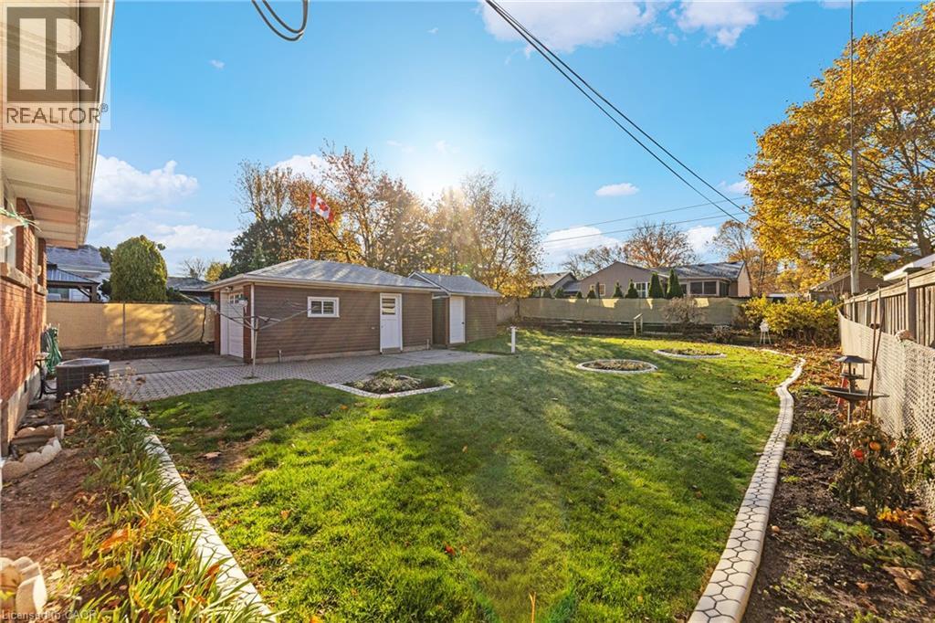 20 BURWELL Avenue, Stoney Creek, Ontario, L8G3L7 — Photo 4