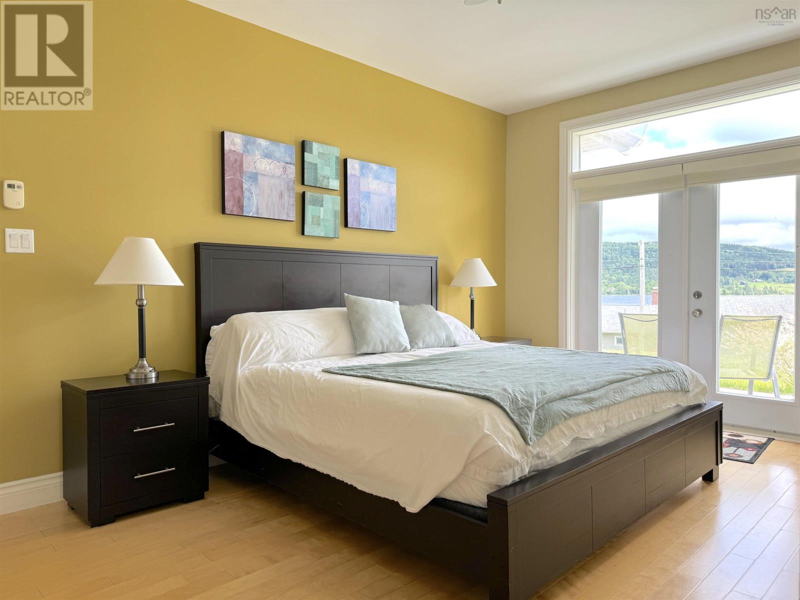 Property 31 of 35 of 7 Bell Bay Way