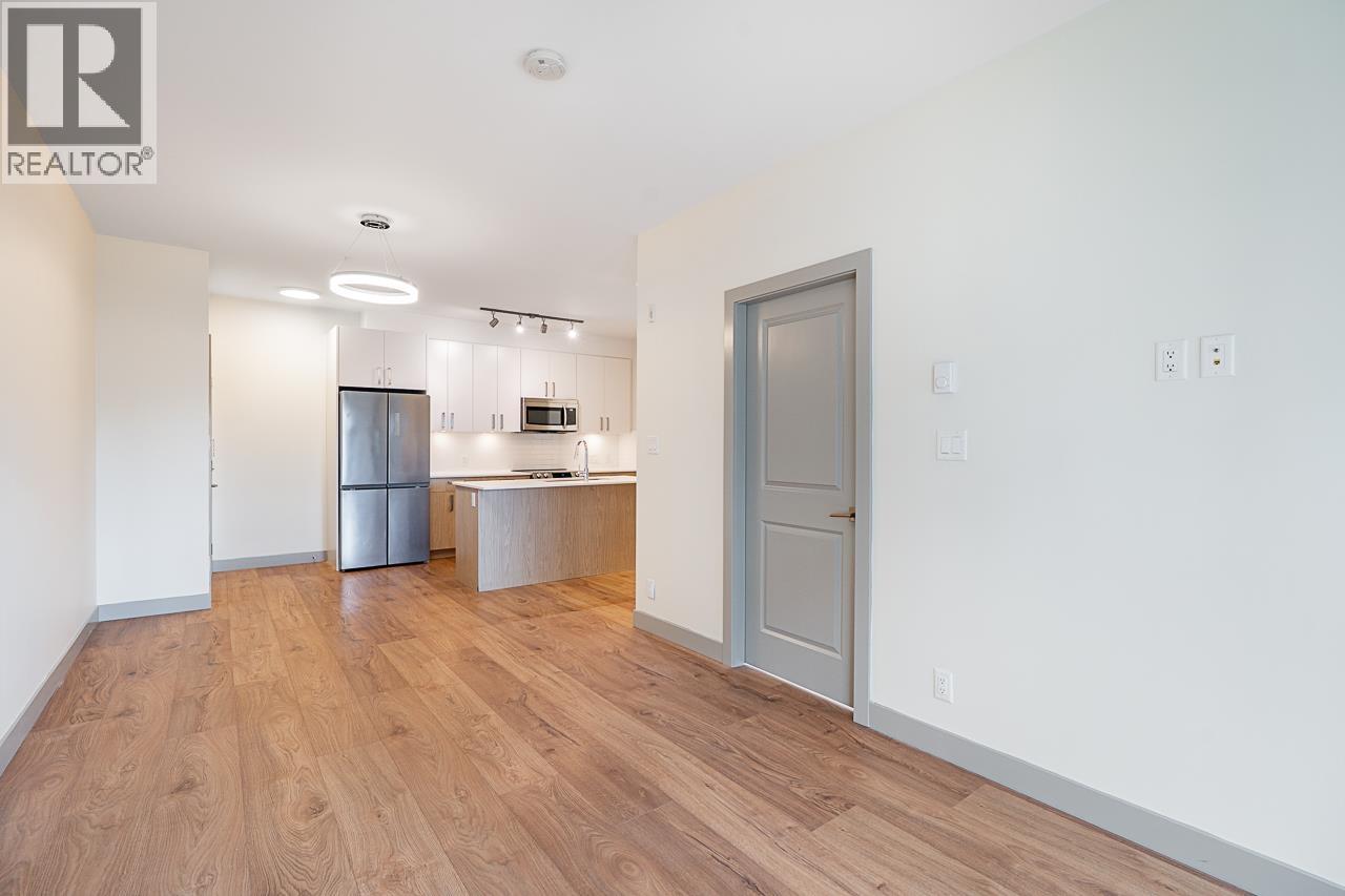 307 6968 ROYAL OAK AVENUE, Burnaby